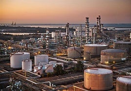 AIQBE invirtió casi 750 millones de euros en 2024 y le reportó a las familias de Huelva 194 en salarios brutos