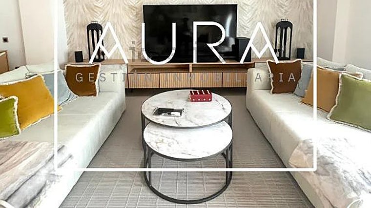 El piso puede visitarse contactando con Aura Gestión Inmobiliaria