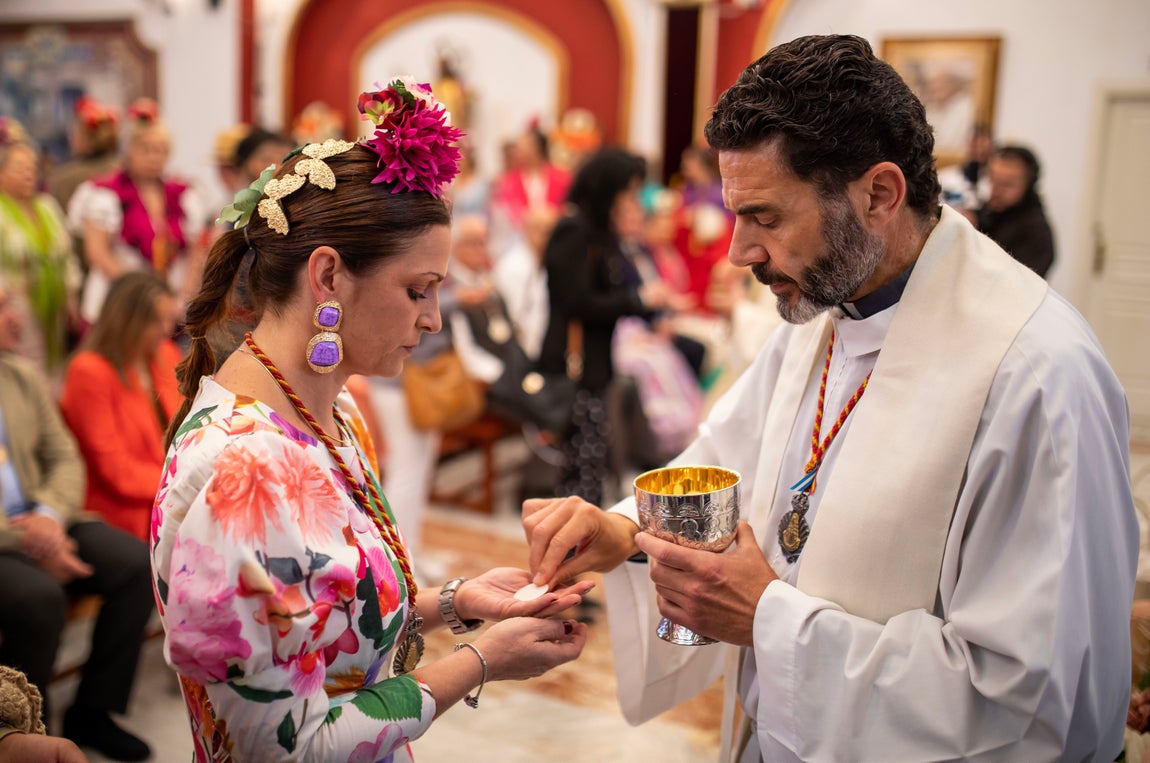Galería de imágenes: Emigrantes va ya al encuentro de la Virgen del Rocío