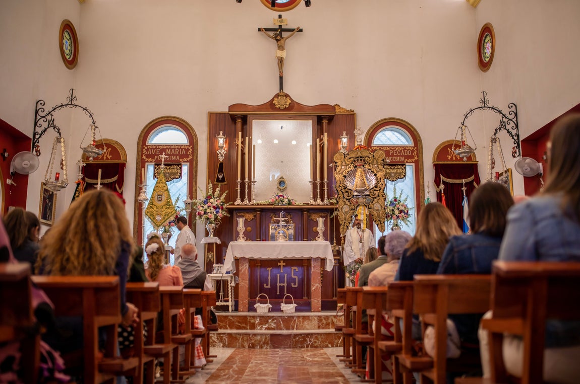 Galería de imágenes: Emigrantes va ya al encuentro de la Virgen del Rocío