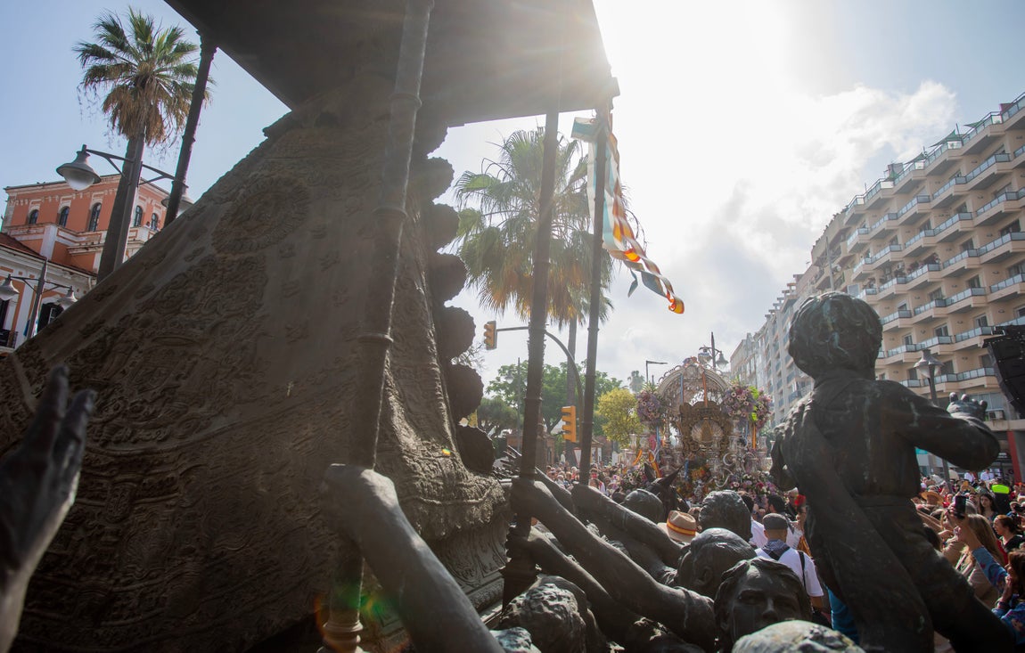 Galería de imágenes: Emigrantes va ya al encuentro de la Virgen del Rocío