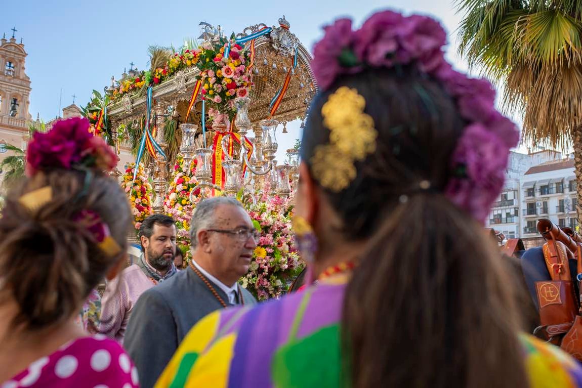 Salida de la Hermandad del Rocío de Emigrantes 2024, en imágenes