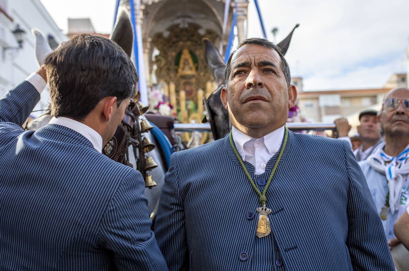 La salida de la hermandad del Rocío de Huelva 2024, en imágenes