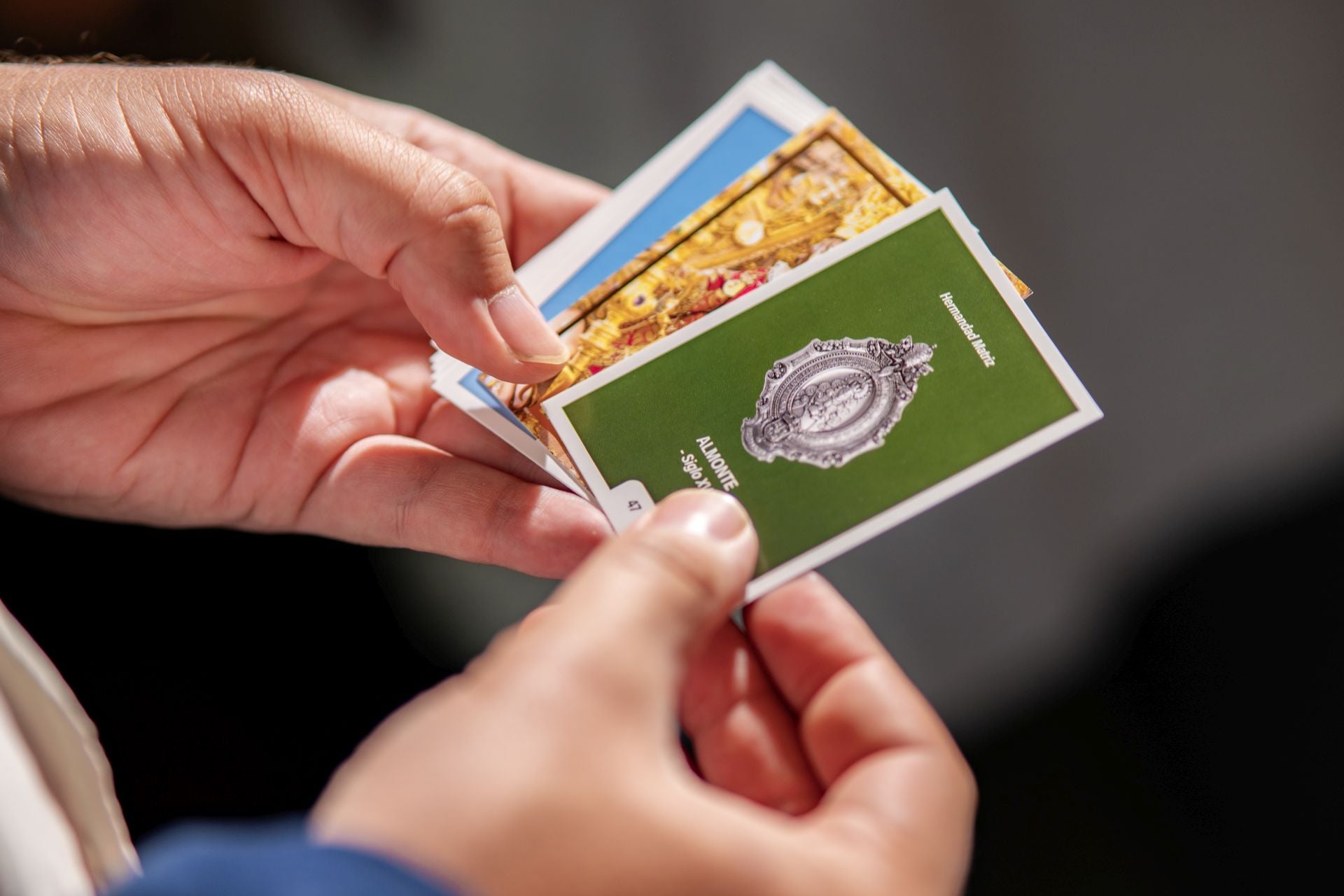 La presentación de las HolyCards del Rocío, en imágenes