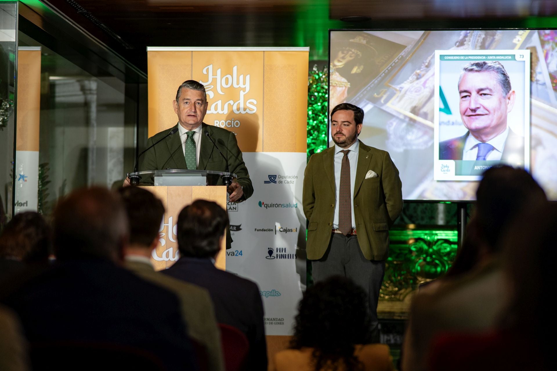 La presentación de las HolyCards del Rocío, en imágenes