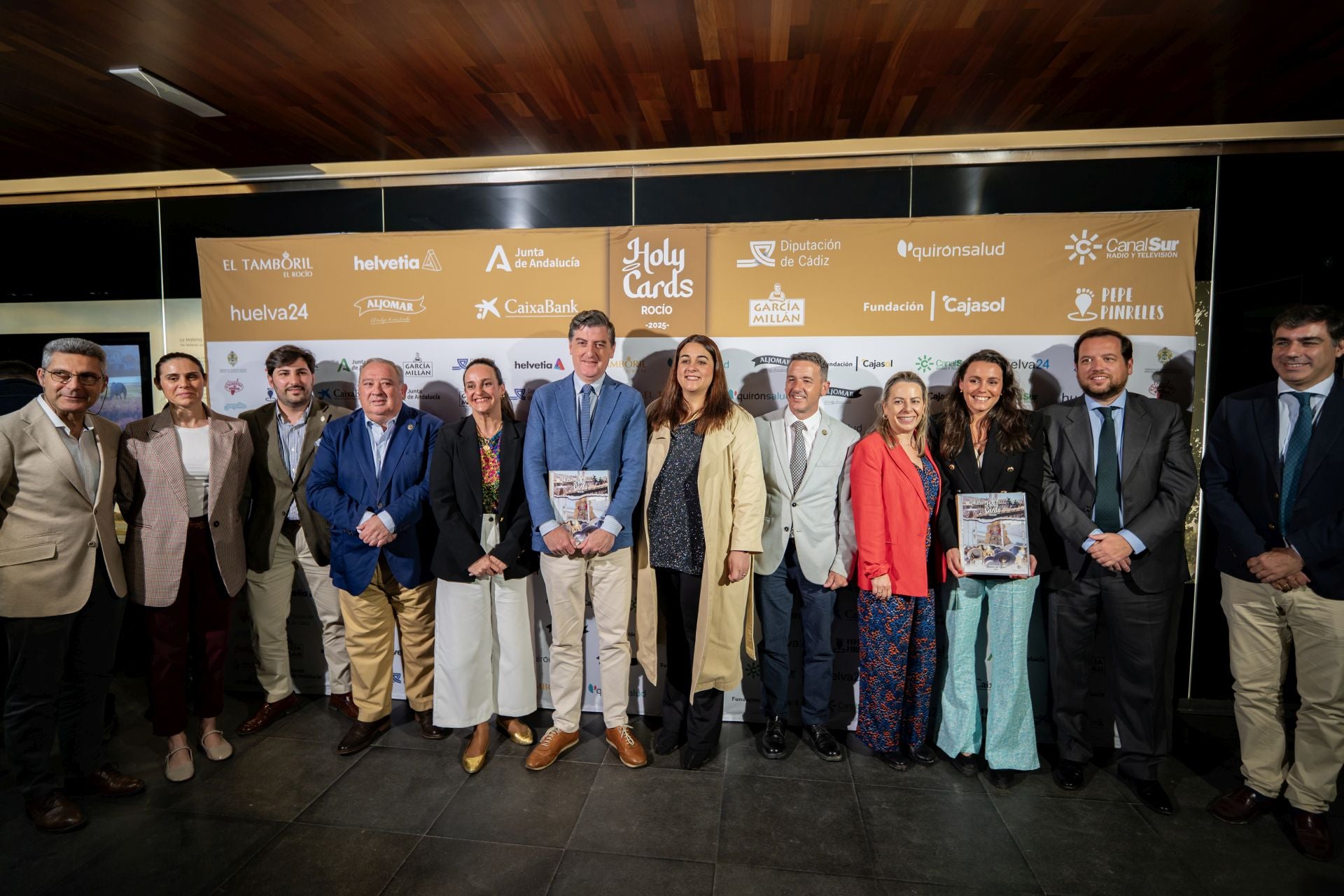 La presentación de las HolyCards del Rocío, en imágenes