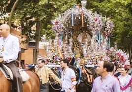 El Rocío 2025: Medio siglo llevando la Concha Peregrina