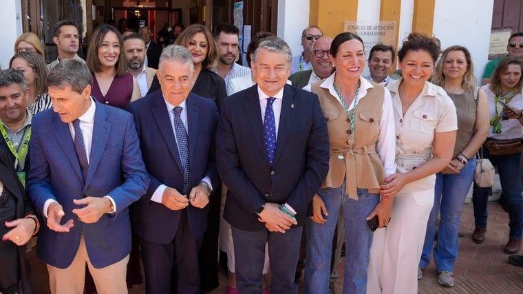 Autoridades en la activación del Plan Aldea