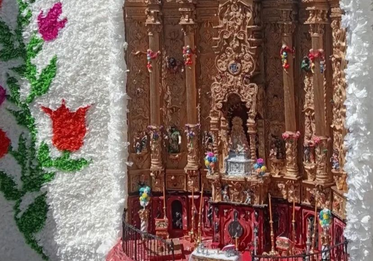 Réplica del altar del Santuario de la Virgen del Rocío
