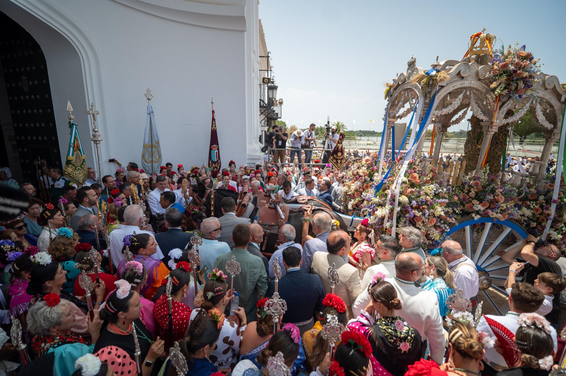 Rocío 2025: La presentación de la Hermandad de Huelva, en imágenes