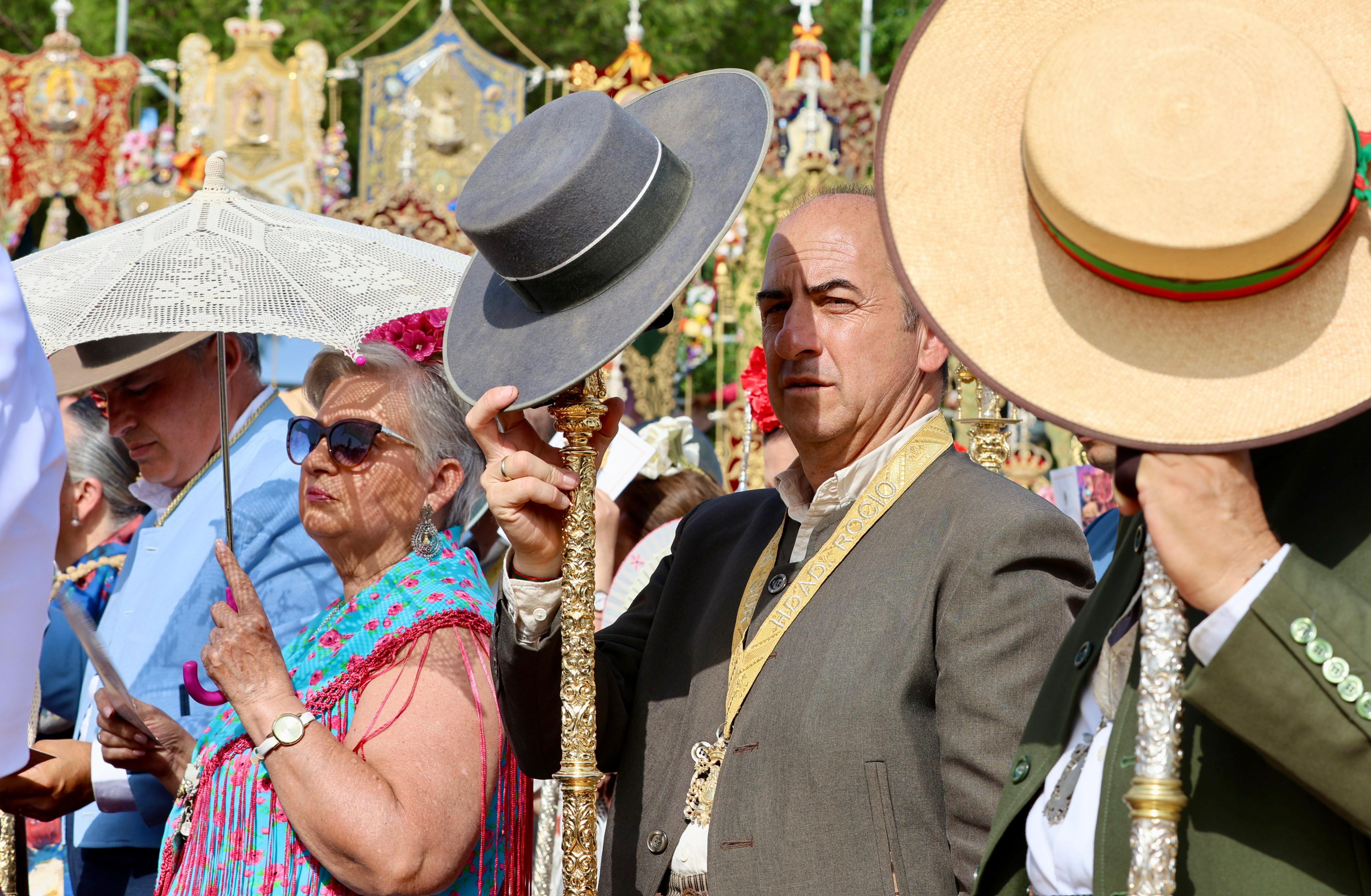El Rocío 2025: La Misa de Pentecostés, en imágenes