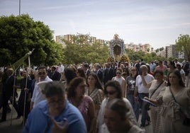 Todas las imágenes del traslado del simpecado de la Hermandad del Rocío al Polvorín
