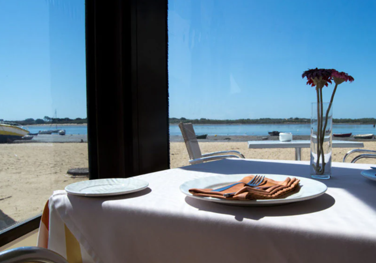 Vista de la ría de El Rompido desde el restaurante La Patera