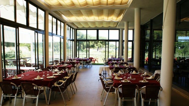 Salón-terraza del restaurante Las Dunas del Portil