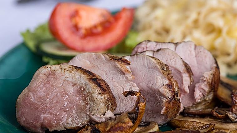 El menú de Navidad de Bernardo Romero: «Nueve recetas de Huelva para dejarse de inventos y comer como Dios manda»