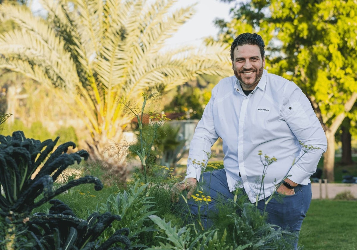 El chef onubense Xanty Elías, en la Finca Alfoliz