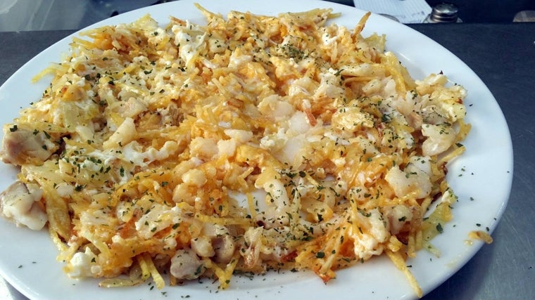 Revuelto de bacalao servido en el Bar Agmanir