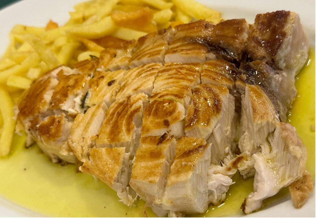 Pez espada, uno de los platos obligatorios del restaurante El Marinero en Punta Umbría