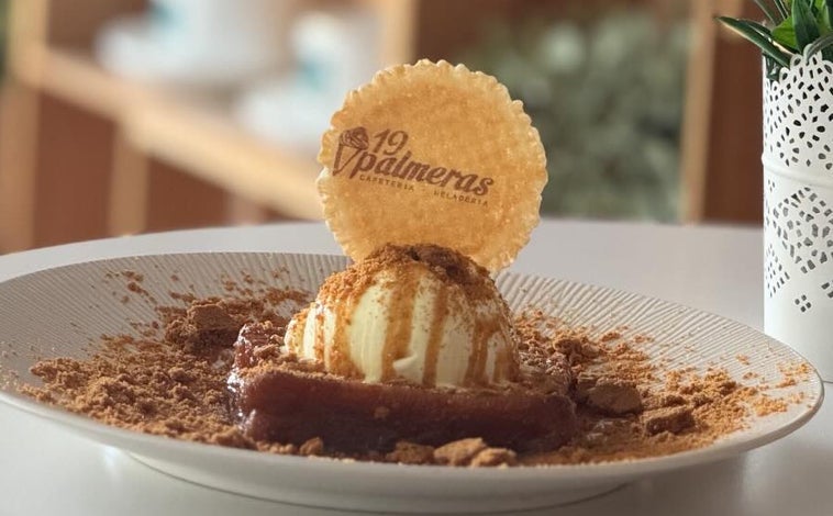 Imagen principal - La heladería de Punta Umbría que está en el ranking de las mejores de España y prepara helados artesanos