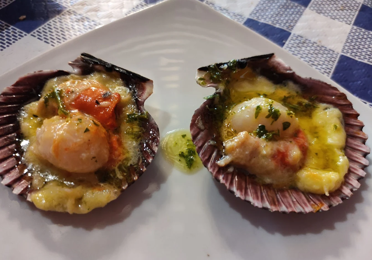 Vieiras servidas en el Asador Los Vascos