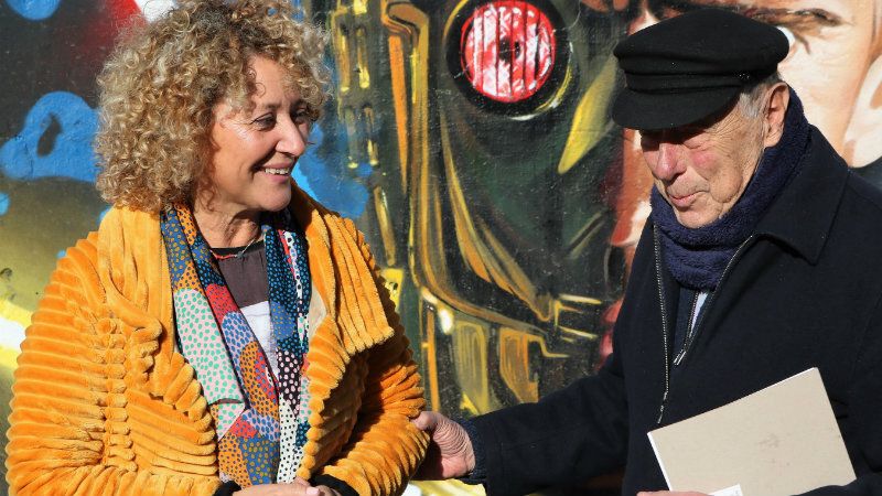 Pilar Marín propone crear un espacio para grafiteros