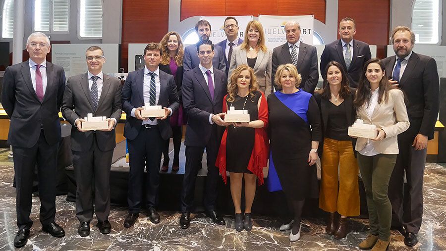 Huelvaport entrega sus primeros Premios a la Logística