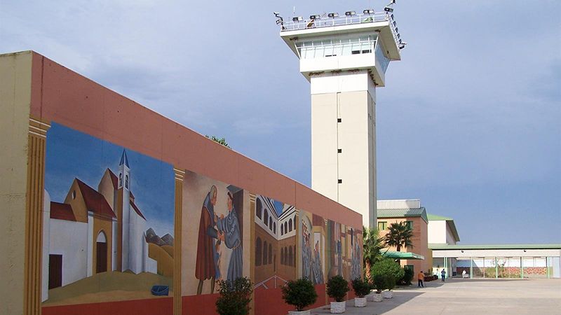 Investigan el hallazgo de un preso muerto en su celda en la cárcel de Huelva