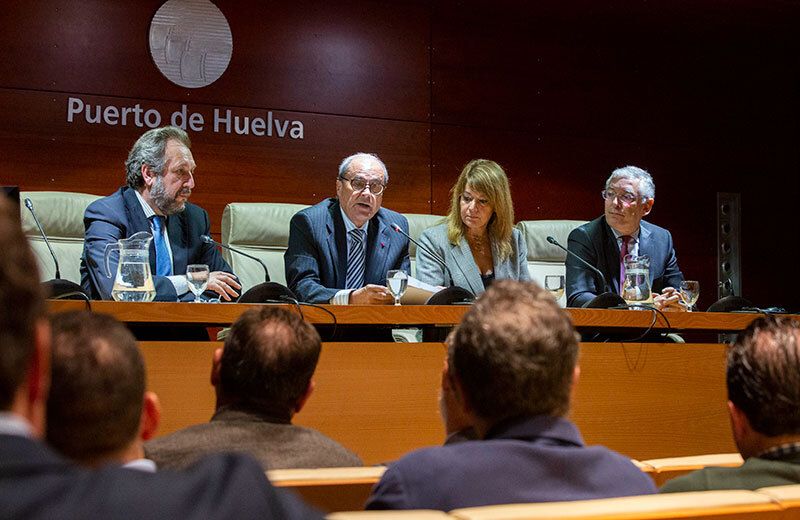 Huelvaport entrega sus primeros Premios a la Logística