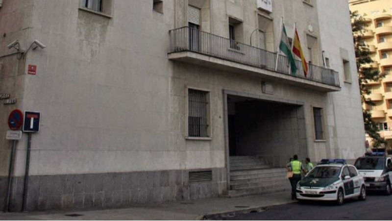 A juicio por enseñarle el pene a dos niños que estaban con su madre en un local comercial