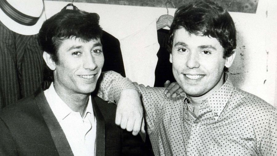 Paco Ortiz se sumerge en la apasionante vida de Bambino con 'Algo salvaje'