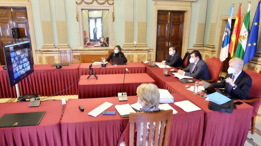 Huelva reclama un Conservatorio de Danza, optará a acoger la sede logística del Ejército y aprueba el cambio del Mercadillo