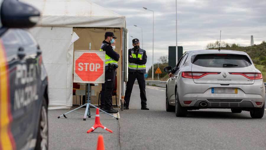 España y Portugal blindan su frontera contra el Covid