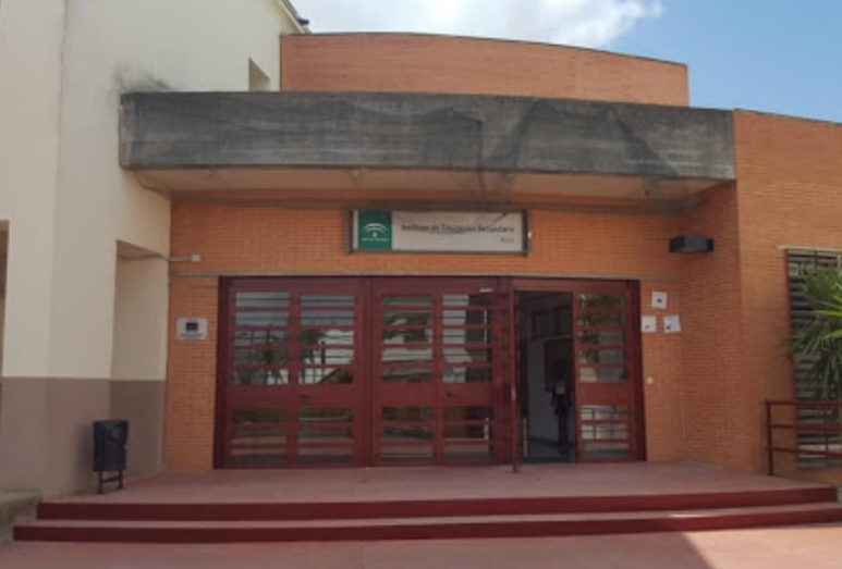 El runrún: Adiós al bar que más sonaba en la noche onubense