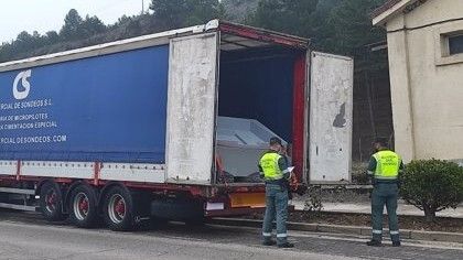 Investigan a un moguereño tras incautarle en Soria una ‘narcolancha’ en el interior de su camión
