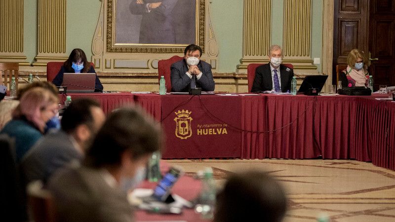 El Pleno reconoce y aplaza la deuda de 11,6 millones del Recre con el Ayuntamiento