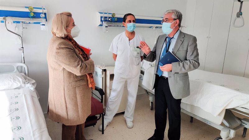 La delegada de Salud incide en la 'necesidad del Materno Infantil' y mejoras en salud mental