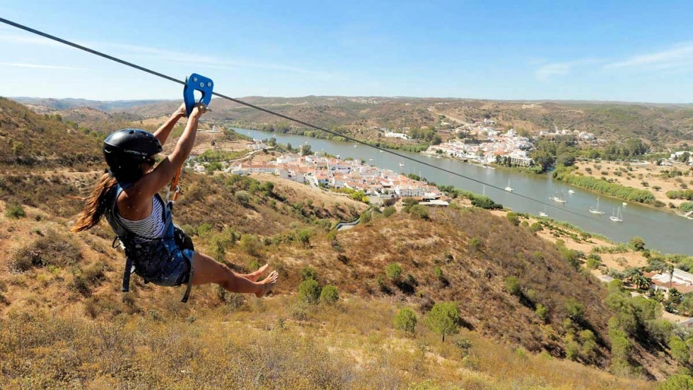 La Huelva más rural se promociona en Fitur a través de la campaña ‘Pueblos Gigantes’