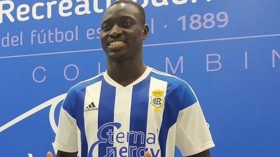 El Recre deshoja la margarita con Mbaye