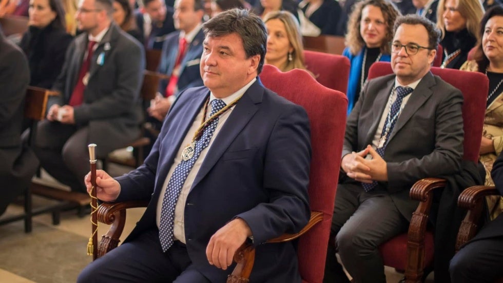Gabriel Cruz se toma la encuesta de Centra con 'absoluta cautela' y ambición: 'Vamos a seguir gobernando en la capital'