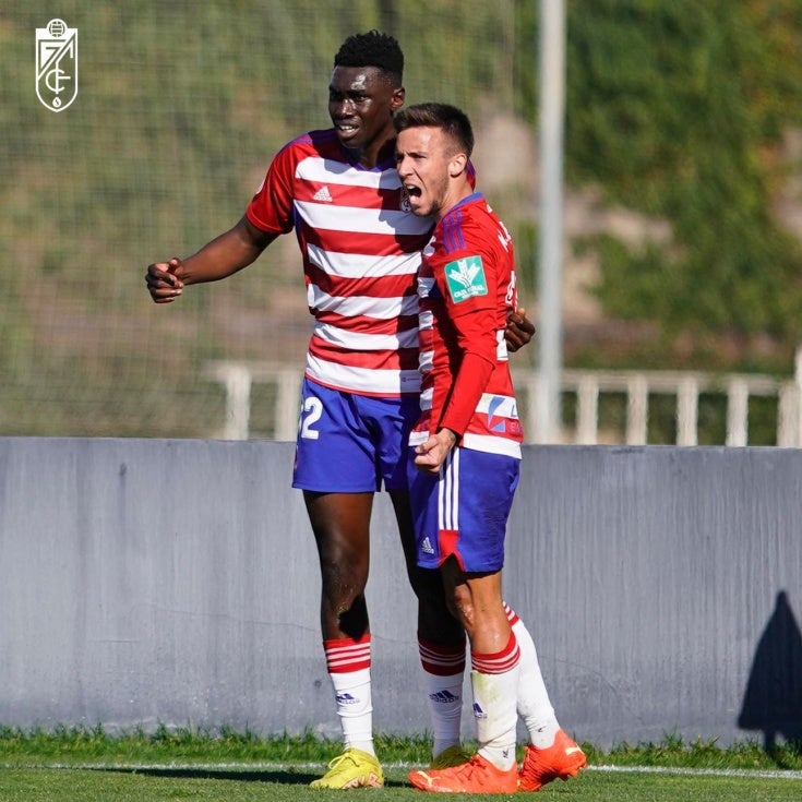 El San Roque inicia el año con derrota por la mínima en Granada (1-0)