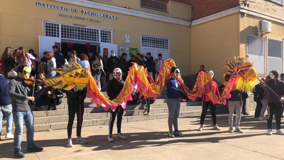 Centros educativos celebran el Año Nuevo chino dentro de las actividades del Aula Confucio