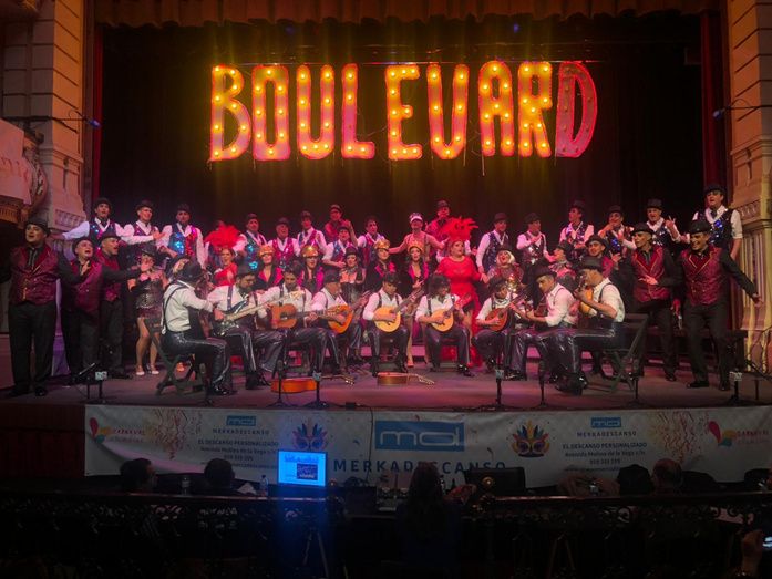 'El último dios' marca el ritmo del concurso