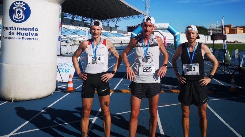 Comeschi Alexandru y Madalina Florea, doble corona rumana en la Media Maratón de Huelva 