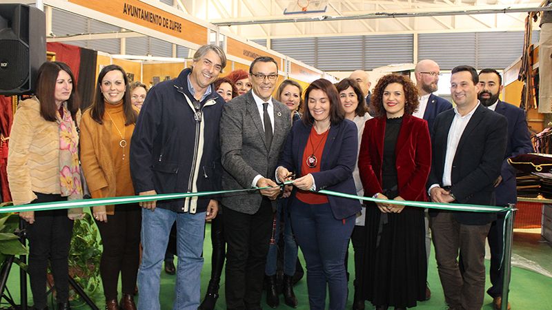 Más de una treintena de expositores participan en una nueva edición de Oleozufre