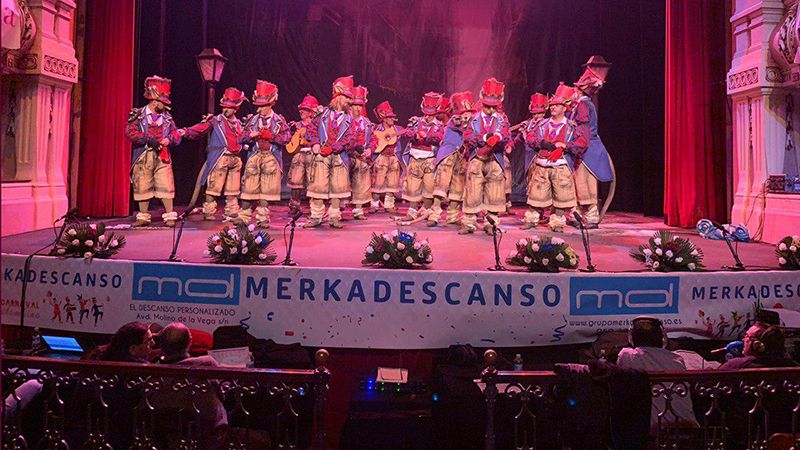 Cuando Pichardo canta, el teatro se calla