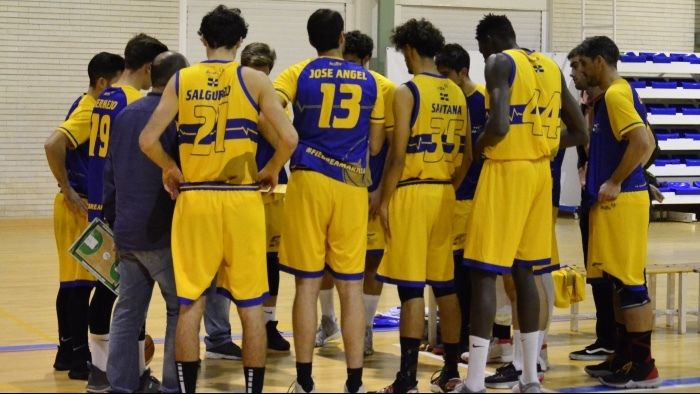 El Aljaraque sigue al alza y se impone 82-70 a Peñarroya