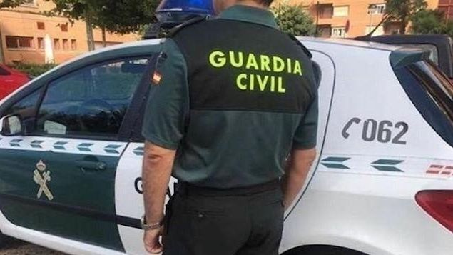 Reabren al tráfico el carril de la A-49 cortado tras el incendio de un autobús a la altura de Villarrasa