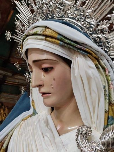 La catedral de La Merced vive una estampa única con María Santísima de los Dolores