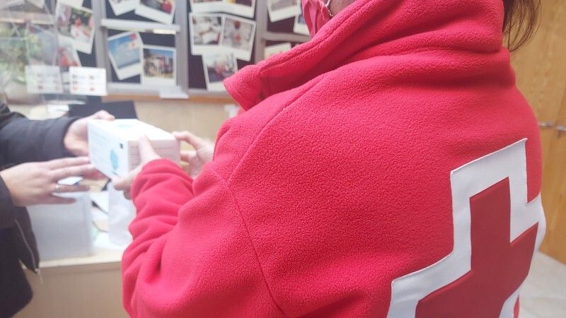 Cruz Roja reparte 308.000 mascarillas entre personas vulnerables