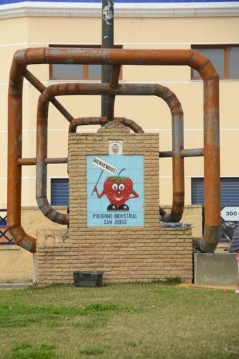 Palos de la Frontera ya luce su 'Monumento a la industria'
